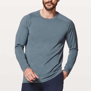 Lululemon Metal Vent Tech Long Sleeve
White / Blue Coal Men’s Small